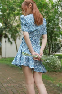 IESS Ziwei Flower Girl Themed Stockings and Artistic Leg Photography - image 13