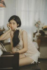 YiTuYu Art Language Vol.6123 Xiao Jing: A Masterclass in Artistic Portraiture and Visual Elegance - image 0