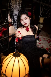 YiTuYu Art Language Vol.7666 Featuring Model Wan Yi Portrait Set - image 2