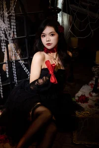 YiTuYu Art Language Vol.7666 Featuring Model Wan Yi Portrait Set - image 1