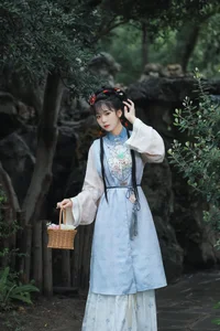 Modern Aesthetics: Zhou Zhou AY Featured in YiTuYu Art Language Vol.5926 - image 1