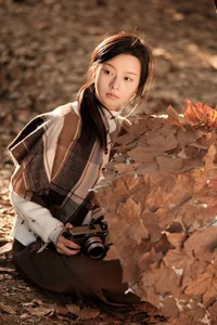 YiTuYu Art Language Vol.8038: Featuring the Elegant Hu Die Mei Mei Portrait Series - image 2