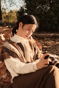 YiTuYu Art Language Vol.8038: Featuring the Elegant Hu Die Mei Mei Portrait Series - image 1
