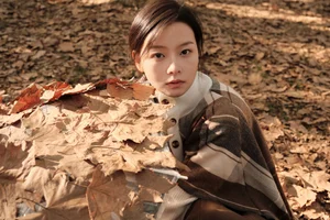 YiTuYu Art Language Vol.8038: Featuring the Elegant Hu Die Mei Mei Portrait Series - image 8