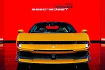 The 16.5 Million Dollar Legend: A Timeless Ferrari Enzo Captured in Radiant Yellow - image 13