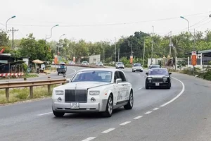 Inside the Multi-Million Dollar Supercar Collection of Vietnam’s Coffee King: A 1,000km Cross-Country Journey - image 2