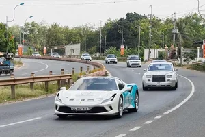 Inside the Multi-Million Dollar Supercar Collection of Vietnam’s Coffee King: A 1,000km Cross-Country Journey - image 8
