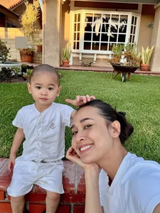 The Serene New Chapter: Exploring Miss Duong My Linh’s Peaceful Life as a Devoted Mother - image 9