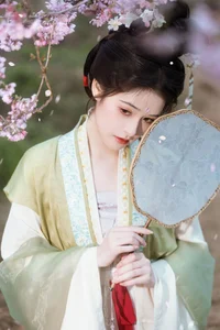 YiTuYu Art Language Vol.10215 Featuring Tian Tian Quan Quan - Stunning 21P Portrait Gallery - image 0
