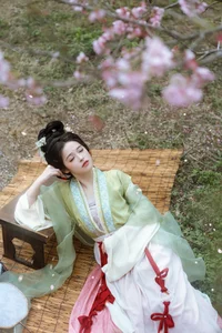 YiTuYu Art Language Vol.10215 Featuring Tian Tian Quan Quan - Stunning 21P Portrait Gallery - image 16