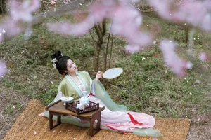YiTuYu Art Language Vol.10215 Featuring Tian Tian Quan Quan - Stunning 21P Portrait Gallery - image 20