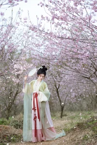 YiTuYu Art Language Vol.10215 Featuring Tian Tian Quan Quan - Stunning 21P Portrait Gallery - image 17