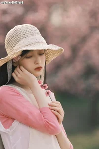 YiTuYu Art Language Vol.4062: A Masterpiece Collection Featuring Li You - image 4