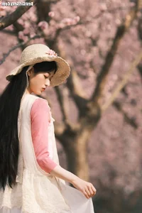 YiTuYu Art Language Vol.4062: A Masterpiece Collection Featuring Li You - image 19