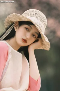 YiTuYu Art Language Vol.4062: A Masterpiece Collection Featuring Li You - image 2