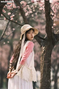 YiTuYu Art Language Vol.4062: A Masterpiece Collection Featuring Li You - image 18