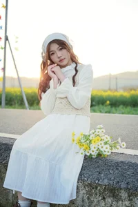 Jing Jing Yi Features in YiTuYu Art Language Vol.10084: An Extensive 40-Page Editorial Gallery - image 21