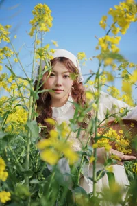 Jing Jing Yi Features in YiTuYu Art Language Vol.10084: An Extensive 40-Page Editorial Gallery - image 23