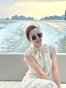 Elegant Maternity Fashion: Vietnamese Actress Phương Oanh Radiates Beauty and Style While Expecting - image 4