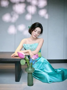 Ageless Beauty: How Yang Mi and Jing Tian Define Elegance in Their Late Thirties - image 14