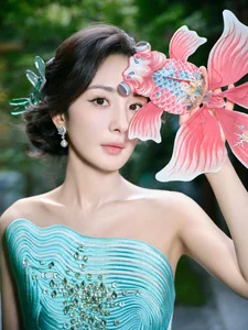 Ageless Beauty: How Yang Mi and Jing Tian Define Elegance in Their Late Thirties - image 8