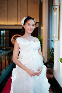 Miss Universe Vietnam H’Hen Niê Embraces Peaceful Motherhood Journey in Her Rural Hometown - image 1