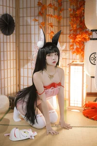 Elegant Nagato Pajama Cosplay by Er Zuo Nisa: Stunning Anime-Inspired Sleepwear Photography Collection - image 11