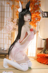 Elegant Nagato Pajama Cosplay by Er Zuo Nisa: Stunning Anime-Inspired Sleepwear Photography Collection - image 13