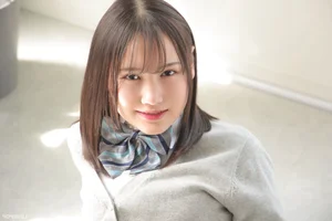 Maki Chiba's Ethereal Charm: A Visual Journey Through LOVEPOP Photoset 04 - image 1