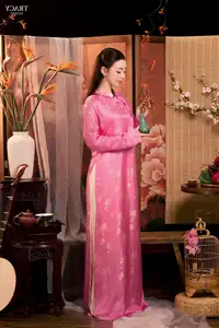 Quynh Kool's Sweet Beauty: Graceful in Traditional Ao Dai - image 1
