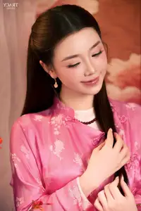 Quynh Kool's Sweet Beauty: Graceful in Traditional Ao Dai - image 10