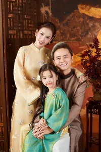 Adorable Tet Moments: Vietnamese Celebrity Kids Shine in Traditional Ao Dai - image 1