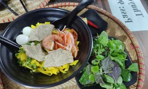 Top 10 Vietnamese Dishes Voted Best by International Travelers - image 6