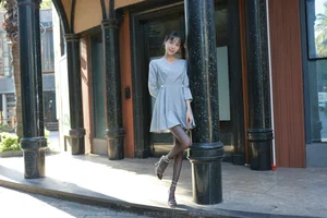 Tuan Tuan Warm Sunshine Black Silk IESS Lifestyle Gallery - image 37