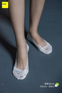 Elegant Chinese Model Jingjing in White Boat Socks - IESS SiXiangJia 101 Collection - image 45