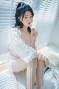 Vibrant Lollipop Themed Cosplay Collection by Nian Nian - Aesthetic Portrait Photography and Cute Fashion Inspiration for Fans - image 12