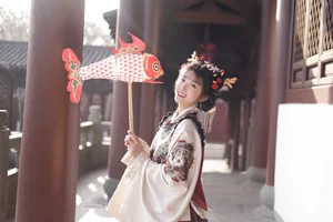 YITUYU Art Language 2024: The Ethereal Spring Dragon Series Featuring A Meng Zai - image 7