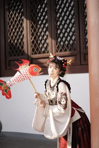 YITUYU Art Language 2024: The Ethereal Spring Dragon Series Featuring A Meng Zai - image 4