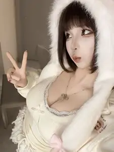 Coser Chunmomo: Sweet Charm in July 2025 Selfie Collection - 0065 - image 3