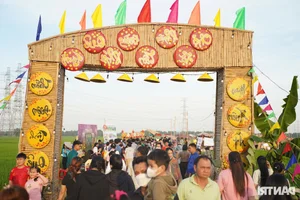 Unique Fieldside Food Market in Ho Chi Minh City Attracts Thousands - image 1