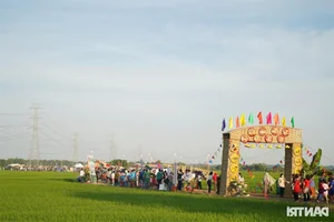Unique Fieldside Food Market in Ho Chi Minh City Attracts Thousands - image 7