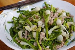 9 Must-Try Delicacies on Ly Son Island for Your April 30th Trip - image 9