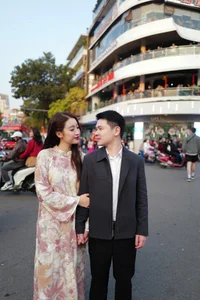 Elegant Couple Style: Exploring the Sophisticated Fashion Choices of Do My Linh and Her Husband - image 8
