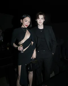Exclusive Look at the Vietnamese Style Icon Who Shared the Spotlight with Taylor Swift - image 3