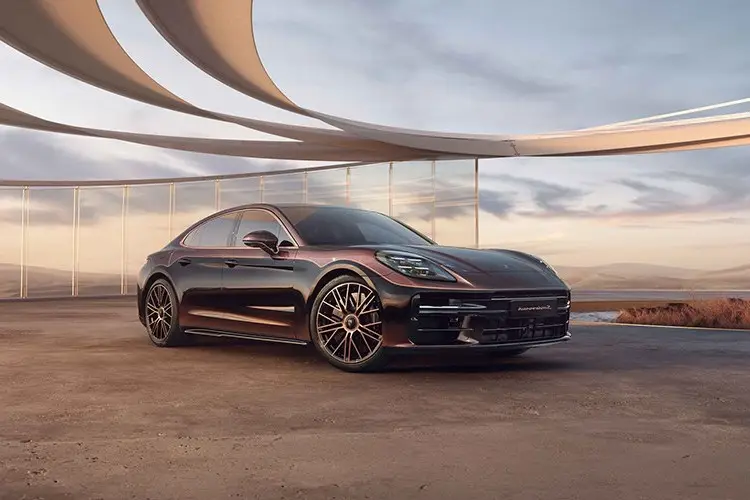 Porsche Panamera Turbo Sonderwunsch Interior: Unique Technology, Pinnacle Luxury for the Elite.