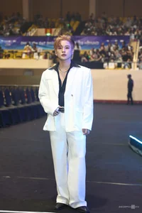 H'Hen Nie and Thuy Tien Shine on the Red Carpet at Vietnam iContent Awards 2024 - image 16