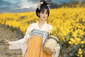 Elegance and Style in YiTuYu Art Language Vol.6666 with Miao Su Su - image 1