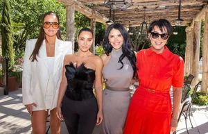 Lauren Sanchez Style Evolution: A Look at Her Sophisticated and Bold Wardrobe - image 3