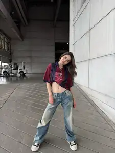Thai Showbiz Star Prang Kannarun Flaunts Stunning Figure in Barcelona Jersey - image 3