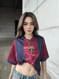 Thai Showbiz Star Prang Kannarun Flaunts Stunning Figure in Barcelona Jersey - image 7